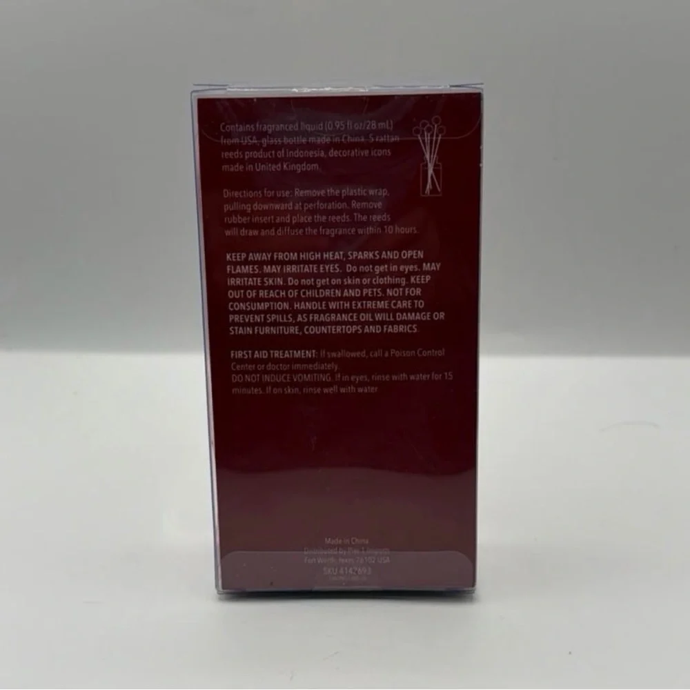 NEW Retired Pier 1 Apple Crisp Reed Diffuser